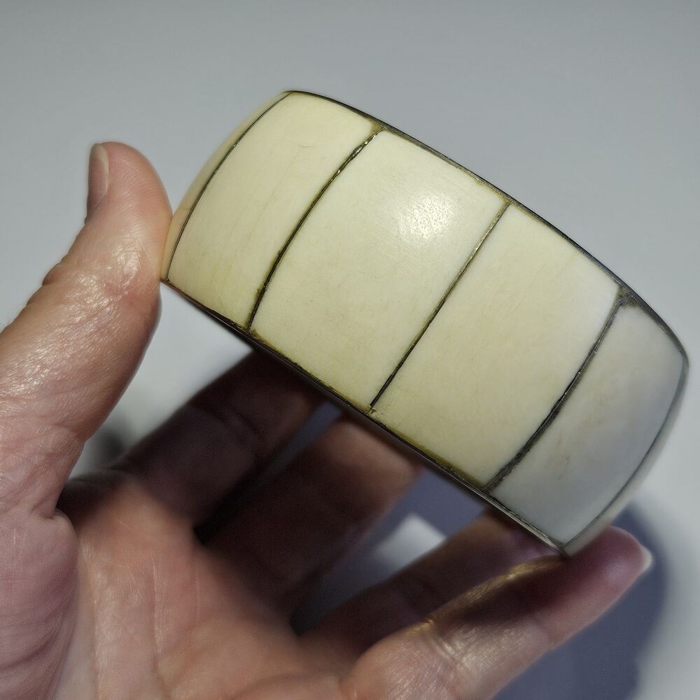 Vtg Eva Graham Capiz Shell Inlay Silver Tone Bangle Bracelet 1.25" Wide 7.75"